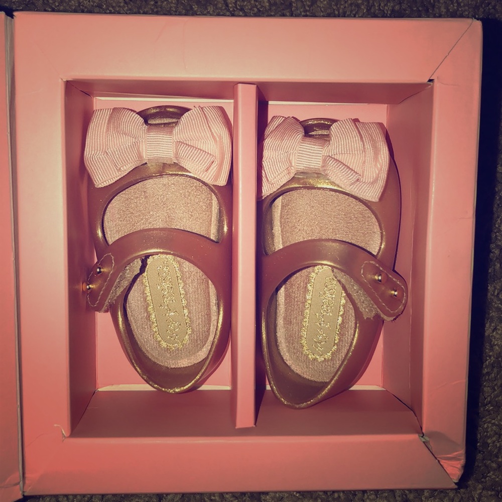 Mini Melissa size 3